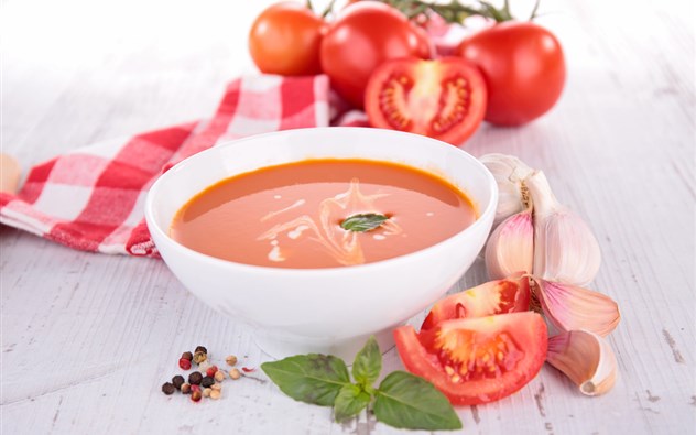 Tomaten-Buttermilch-Kaltschale